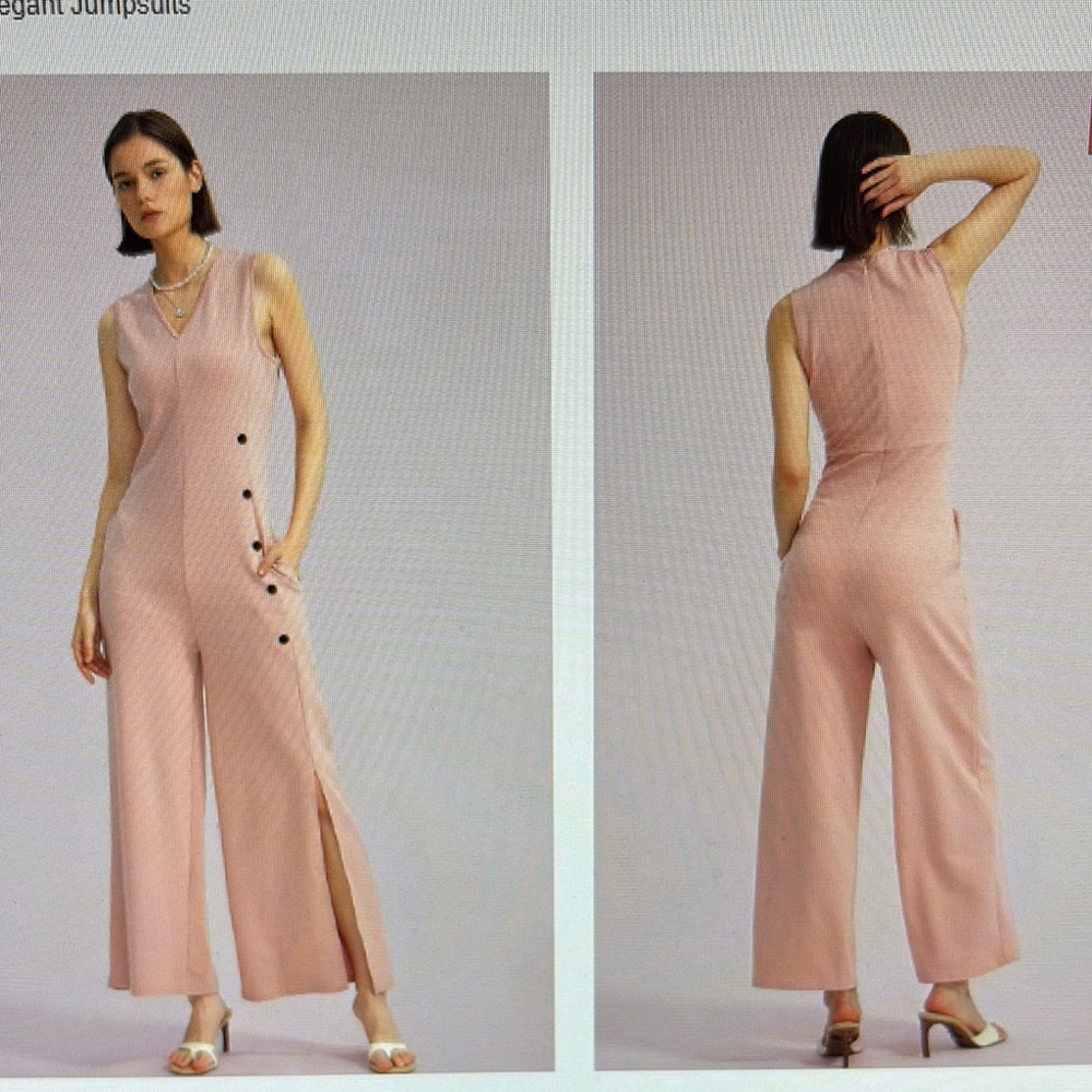 Chic Pink Wide-Leg Jumpsuit with V-Neckline